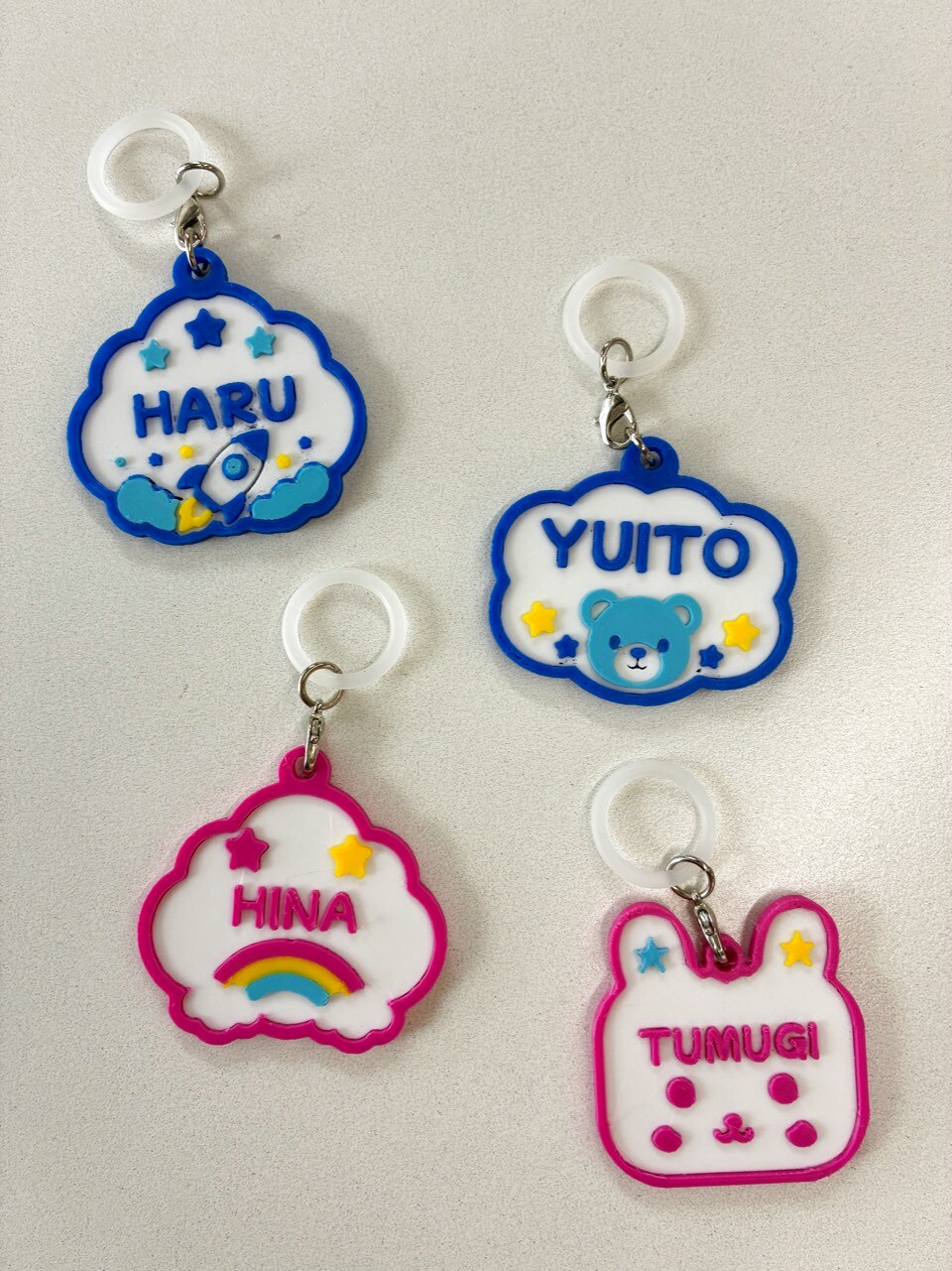 お名前入りチャーム 4種 実物（HINA/HARU/TUMUGI/YUITO）